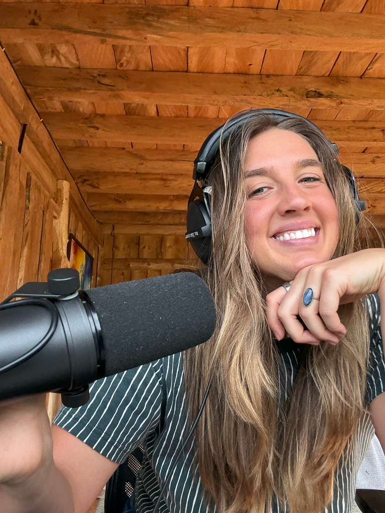 SOLRIAH at the microphone